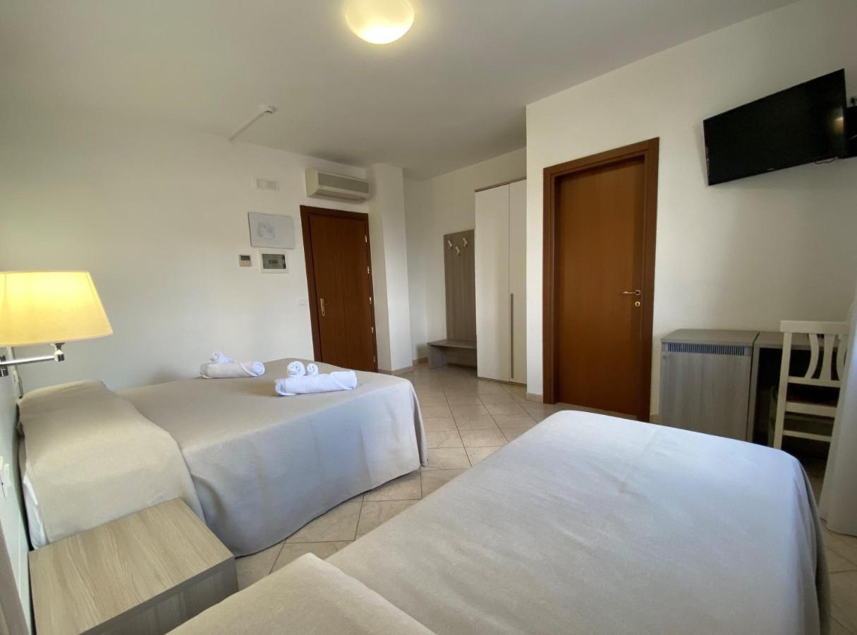 Hotel Victoria Torre Santa Sabina Zewnętrze zdjęcie