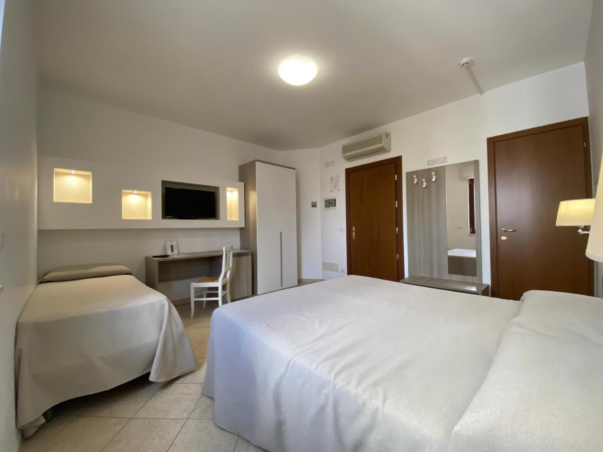 Hotel Victoria Torre Santa Sabina Zewnętrze zdjęcie